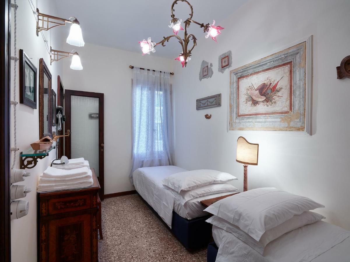 Palazzo Morosini Brandolin Dimora Romantica Venesia Bagian luar foto
