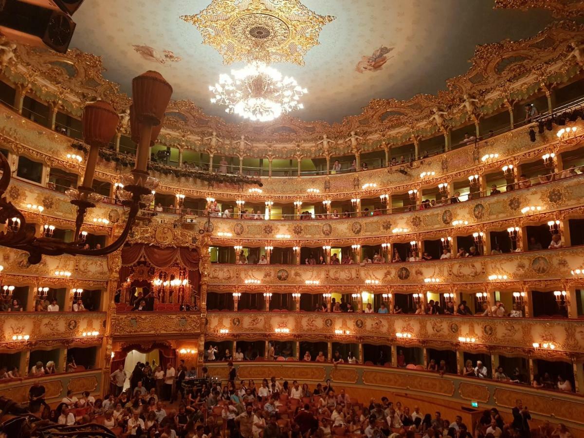 Palazzo Morosini Brandolin Dimora Romantica Venesia Bagian luar foto