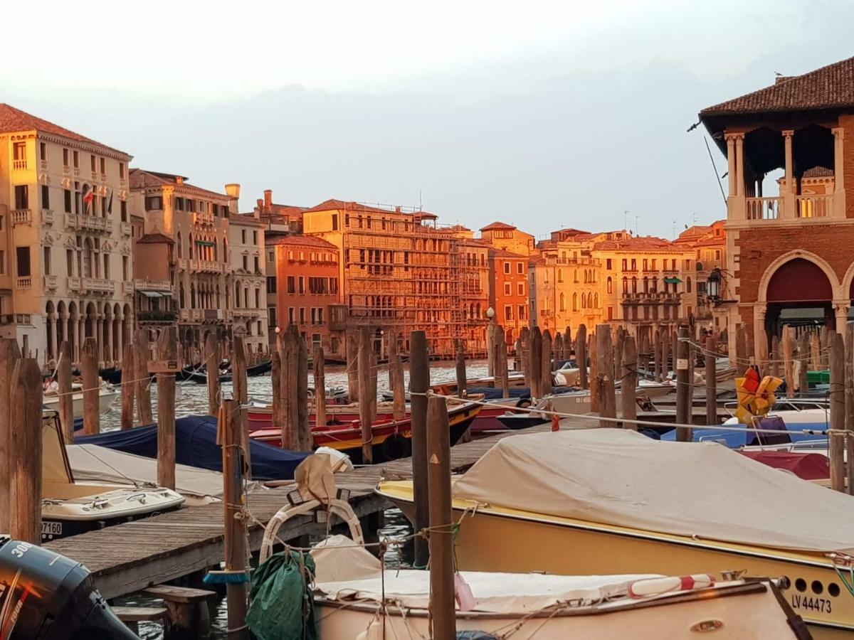 Palazzo Morosini Brandolin Dimora Romantica Venesia Bagian luar foto